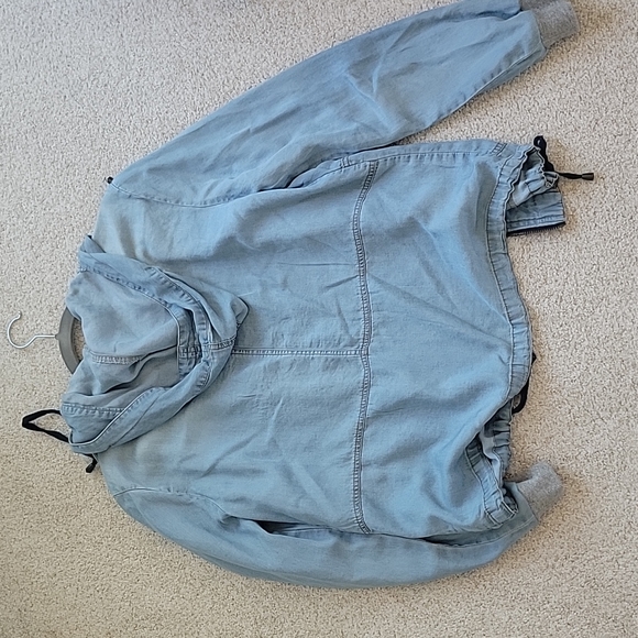 Forever 21 Hooded Chambray Jacket - Picture 5 of 5